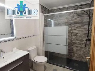 Piso en venta en Hospital - Parque sur en Albacete