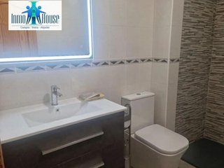 Piso en venta en Hospital - Parque sur en Albacete