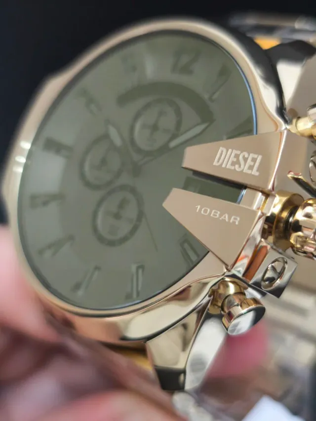 Reloj Diesel Mega Chief Dorado Hombre Cronógrafo