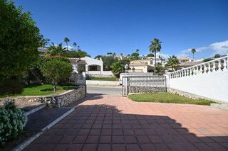 Chalet en venta en Cerros del Águila en Mijas