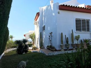 Chalet en venta en Montequinto en Dos Hermanas