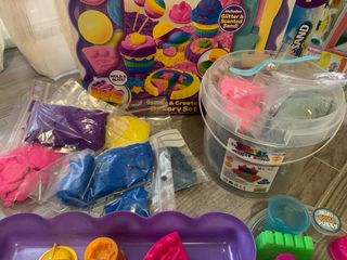 Juego de arenas mágicas de colores con moldes 12€