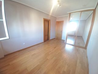 Casa adosada en venta en Lardero