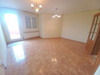 Casa adosada en venta en Lardero