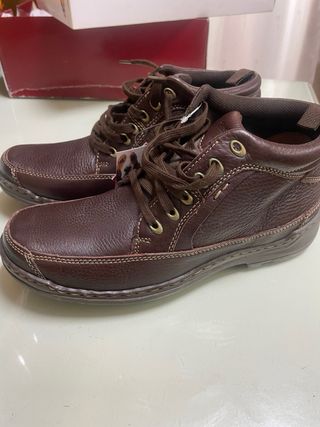 Botas de piel Hush Puppies marrones