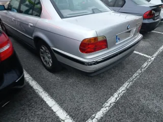 BMW Serie 7 2001