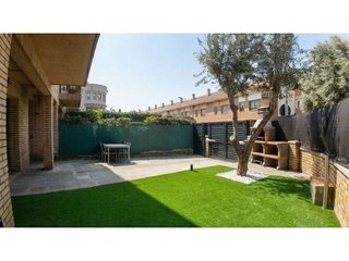 Casa adosada en venta en Centre en Ripollet