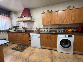 Casa adosada en venta en Montornès del Vallès