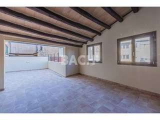 Piso en venta en Santa Clara-Caputxins-Hospital en Vic