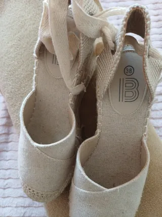 Sandalias Beige Talla 38