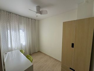 Piso en venta en Campoamor en Alicante