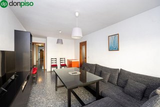 Piso en venta en Pajaritos - Plaza de Toros en Granada