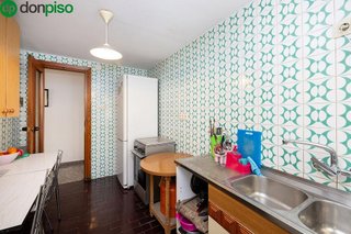 Piso en venta en Pajaritos - Plaza de Toros en Granada