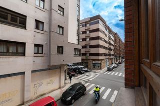 Piso en venta en Centro en Gijón