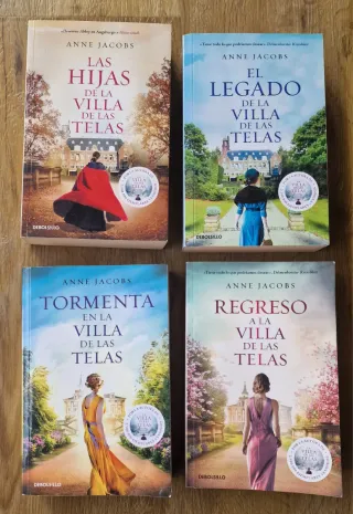 Lote de libros de la villa de las telas