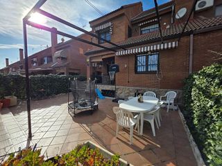 Casa pareada en venta en La Avanzada - La Cueva en Fuenlabrada