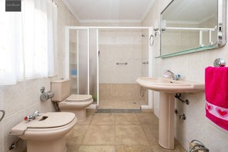 Chalet en venta en Zubia (La)