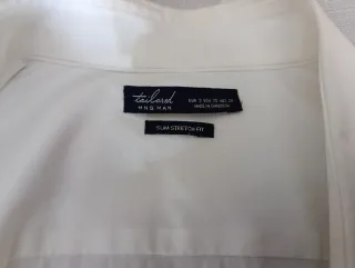 Camisa de vestir blanca