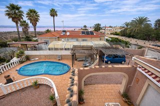 Chalet en venta en La Siesta - El Salado - Torreta en Torrevieja