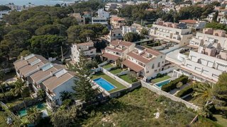 Casa pareada en venta en Els Munts en Torredembarra