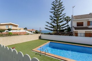 Casa pareada en venta en Els Munts en Torredembarra