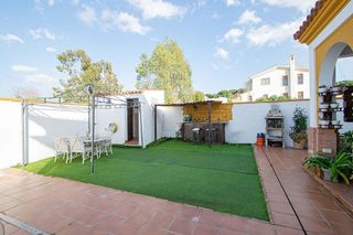 Chalet en venta en Oromana en Alcalá de Guadaira