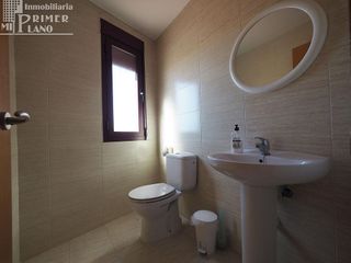 Casa adosada en venta en Tomelloso