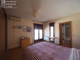 Casa adosada en venta en Tomelloso