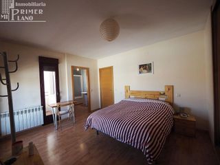 Casa adosada en venta en Tomelloso