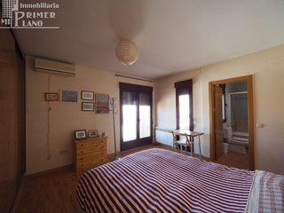 Casa adosada en venta en Tomelloso