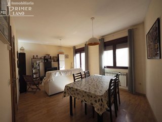 Casa adosada en venta en Tomelloso