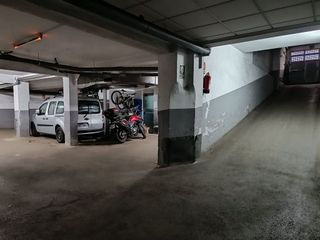 Garaje en venta en Pubilla Cases en Hospitalet de Llobregat, L´