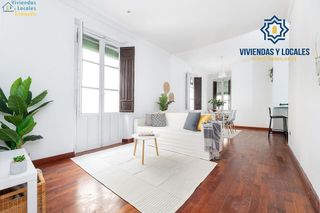 Piso en venta en Centro - Sagrario en Granada