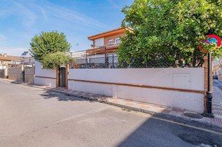 Chalet en venta en Cúllar Vega