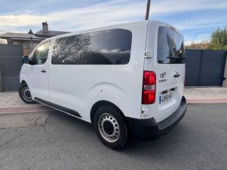 Toyota Proace 2022 6 ASIENTOS