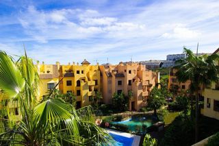 Piso en venta en La Duquesa en Manilva