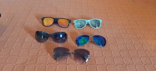 Gafas de sol y monturas.