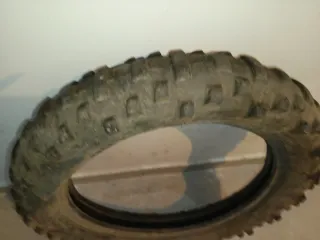 Rueda de moto de tacos