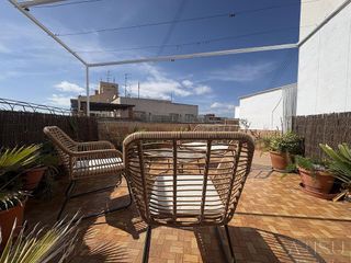 Ático en venta en Carolinas Altas en Alicante