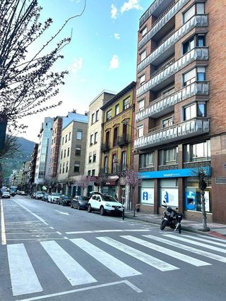 Piso en venta en La Villa - Bazuelo en Mieres
