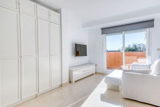 Piso en venta en Elviria en Marbella