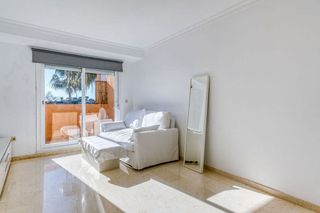 Piso en venta en Elviria en Marbella