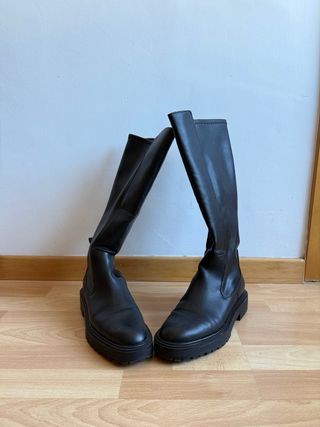Botas altas negras Zara