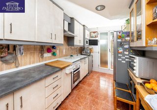 Casa adosada en venta en Cenes de la Vega