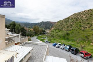 Casa adosada en venta en Cenes de la Vega