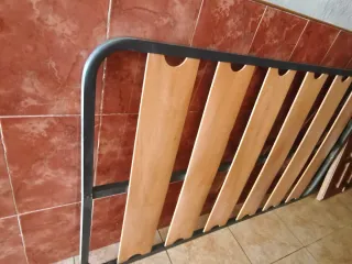 Somier de cama metálico