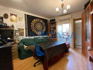 Piso en venta en Riu en Santa Coloma de Gramanet