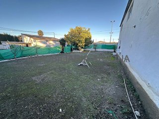 Solar en venta en Lucena