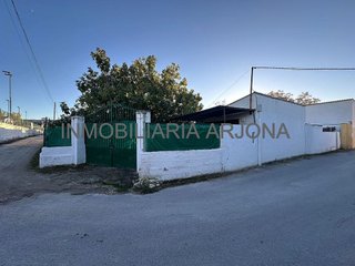 Solar en venta en Lucena