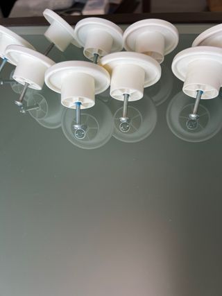 Pomos de colores (plástico)